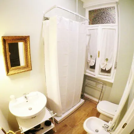 Tiffany 1925 Guest house *